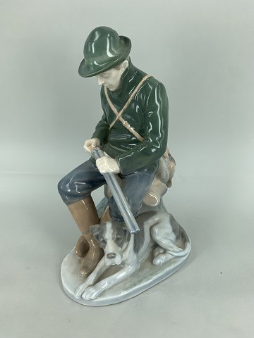 Royal Copenhagen Jæger med hund