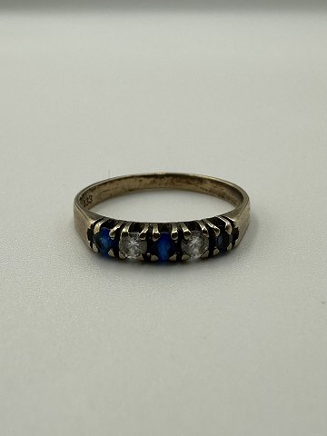 8 Karat Guld ring med blå og hvide sten