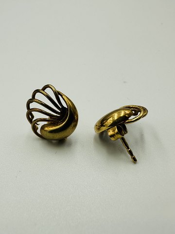 8 Karat Guld ørestikker i musling motiv