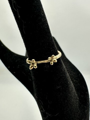 8 Karat Guld Ring med to blomster