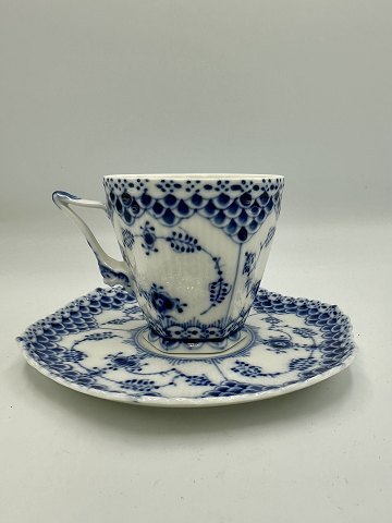 Royal Copenhagen Musselmalet Helblonde kop og underkop sæt (model 1036)