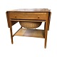 Hans J. Wegner – sybord AT33 i eg